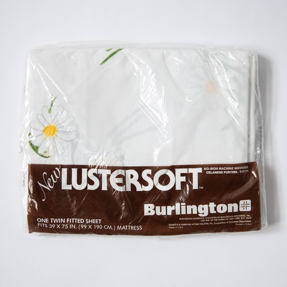 Twin Fitted Sheet | Vintage Burlington Lustersoft Daisy Spray *PLZ READ* - Picture 2 of 8